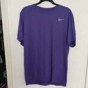 Nike Men's Purple T-Shirt
